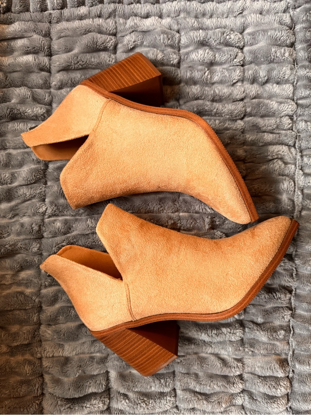 Amazon Women's Beige Suede Pointed Cutout Ankle Booties - Picture 2 of 3